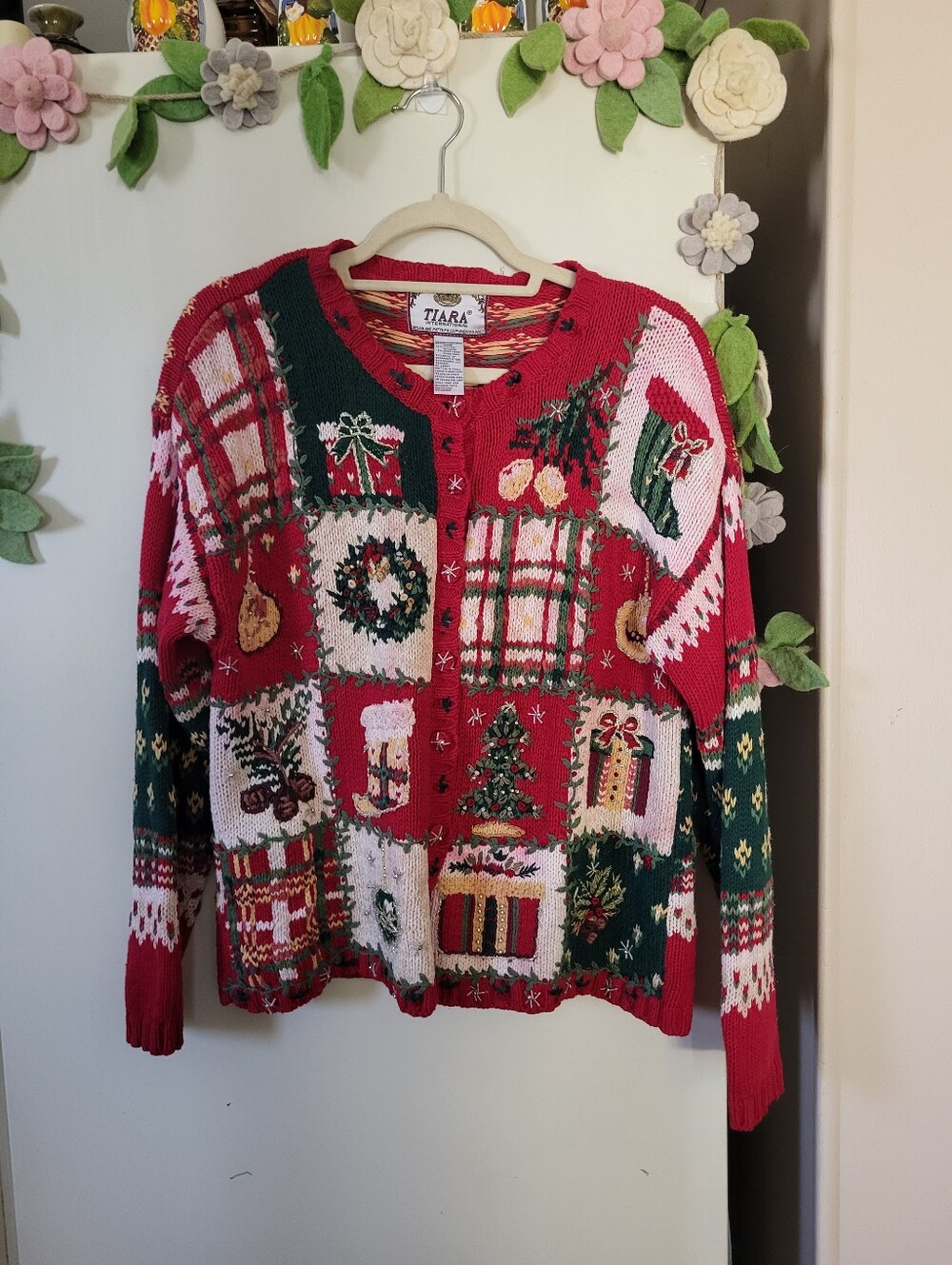 Vintage Tiara International Chriatmas Cardigan